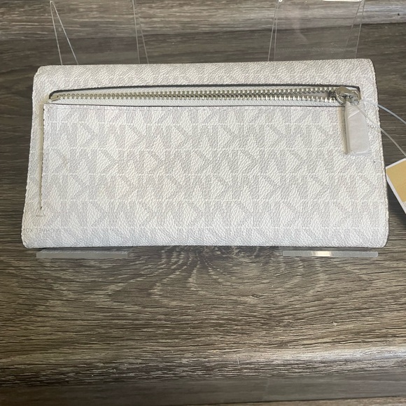 Michael Kors Trifold Wallet - Picture 5 of 15